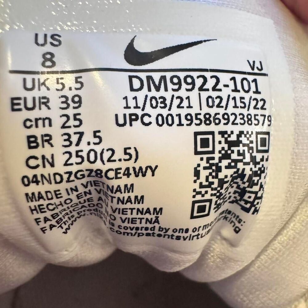 Nike Air Max 90 Futura Triple White Womens Size 8 Sneakers DM9922-101 - Picture 4 of 7